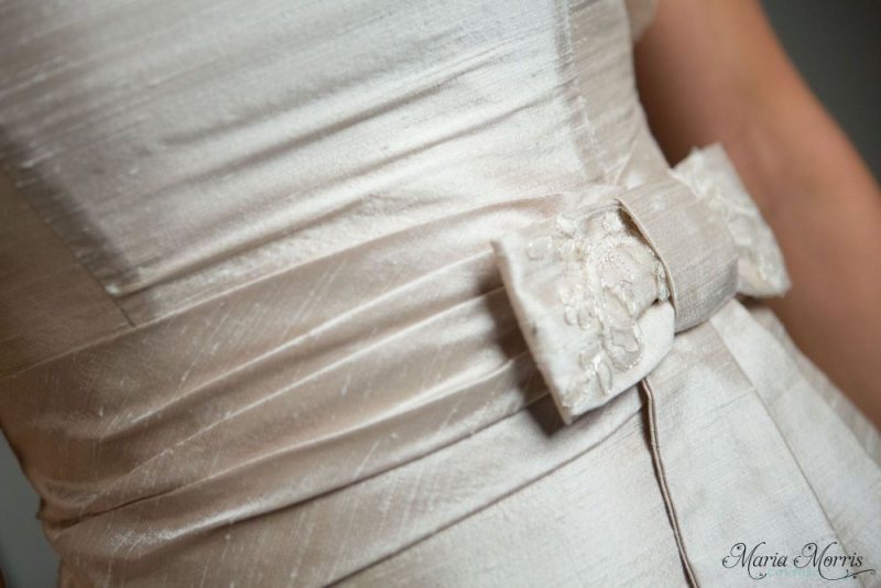 141002-404-Cream-Silk-Bow-Detail